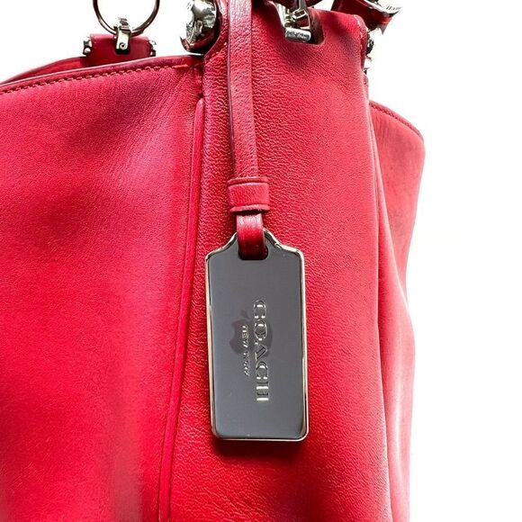 🔥EUC! Coach Large Nomad Glovetanned Leather True Red Msrp:$495.00 - Picture 7 of 12